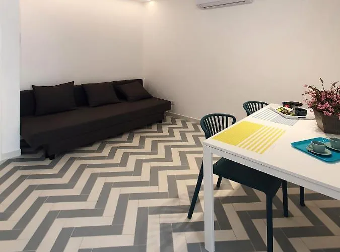 아파트 La Casa Di Mina